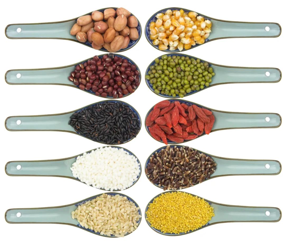 烦躁易怒的更年期综合征，常吃5类食物化解你的“暴脾气”！